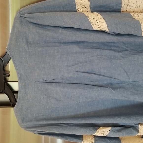 💕JOHNNY WAS💕 Thalassa Pieced Button-down Shirt Lace Detail Chambray Blue NWT - Picture 13 of 16